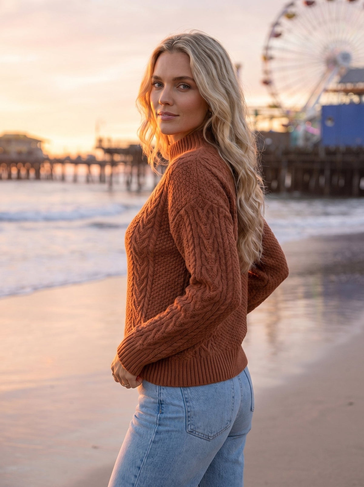 Cable Knit Mock-Neck Sweater - vencé