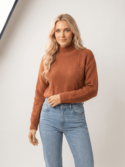 Cable Knit Mock-Neck Sweater - vencé