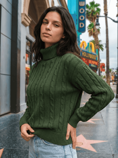 Cable Knit Turtleneck Sweater - vencé