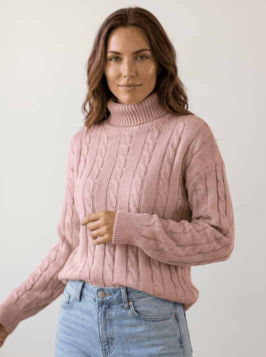 Cable Knit Turtleneck Sweater - vencé