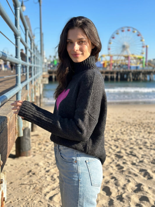 Heart Mock-Neck Knit Sweater - vencé