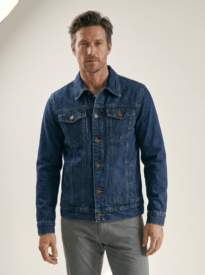 Light Wash Denim Trucker Jacket - vencé