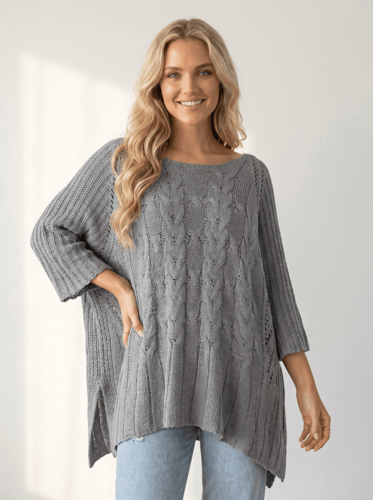 Sleeveless Round-Neck Knit Cape - vencé