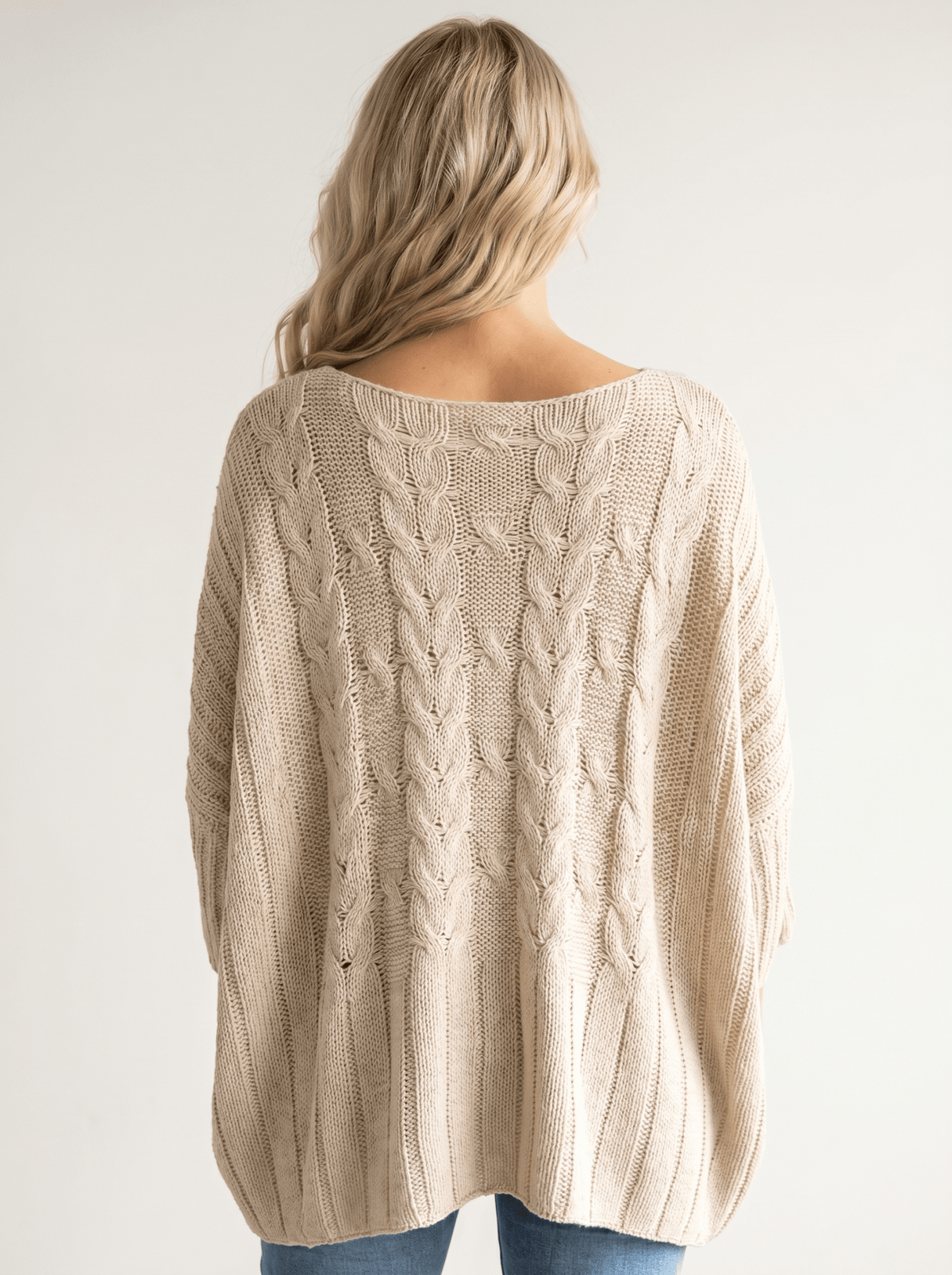 Sleeveless Round-Neck Knit Cape - vencé