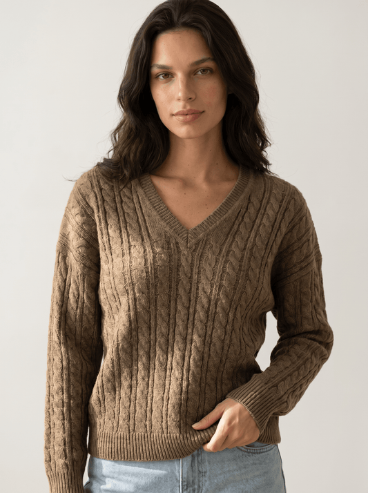 V-Neck Cable Knit Sweater - vencé